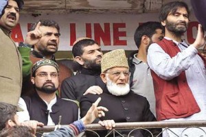 Geelani, Mirwaiz, Malik, Shah, others put under house arrest