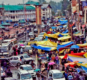Normalcy back in Srinagar after three tense days
