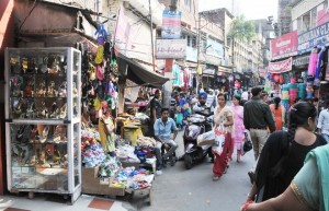 Encroachments by traders create traffic chaos during festive season