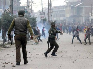 Violent protests continue in Kashmir