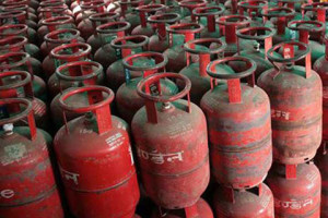 Oilcos in Kashmir flout Supreme Court directive on LPG subsidy