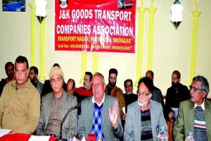 Transporters in Kashmir threaten wheel-jam