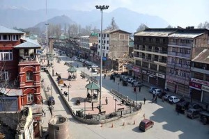 ‘Disappointed’, Srinagar traders down shutters in protest