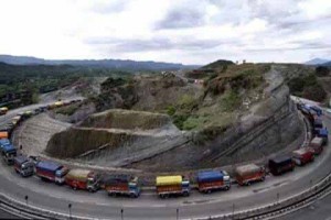 GoI sets 2019 deadline for four laning of Ramban-Banihal highway