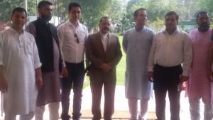 Main accused in laborer’s killing found posing with BJP Union Minister, 3 Chenab Valley MLAs