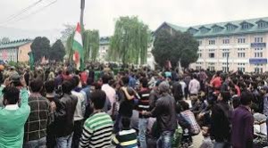 Clashes in NIT Srinagar after non-local students 'assault' police officer