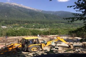 Stop illegal construction around Dal Lake - Hurriyat