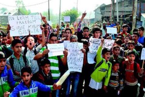 students-again-on-roads-to-oppose-exams