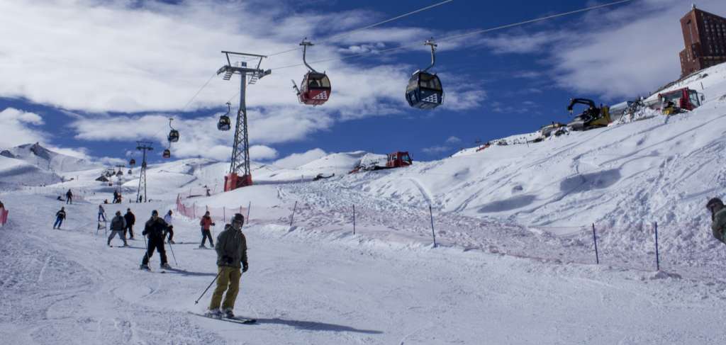 Govt keen to ensure ‘Vibrant Winter Tourism' season in Kashmir - Chief Secretary