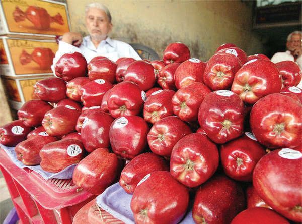 Why has fruit from Iran become ‘Apple of Discord’ in Kashmir?