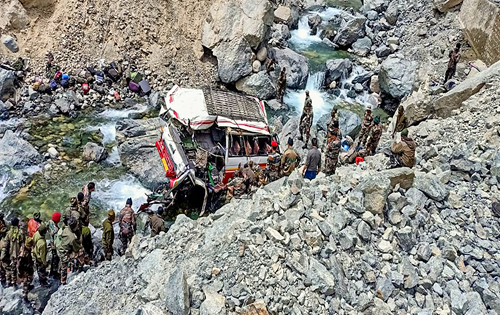 7 Soldiers dead, 19 Injured in bus accident near LoC in Turtuk sector of Ladakh