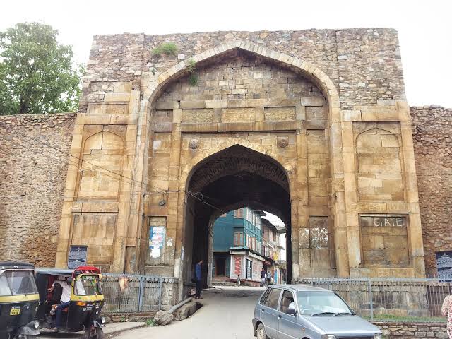 Srinagar properties, heritage sites to be tagged with unique IDs: Divisional Commissioner