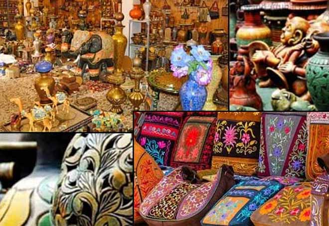Click vs Clink: Digital Shopping Chills the Warmth of Kashmiri Handicrafts