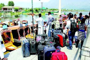 ‘Despite floods Kashmir had good tourism season last year’