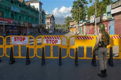 Strict restrictions continue on 20th day in Kashmir, 157 Arrested, 869 fined for lockdown violations