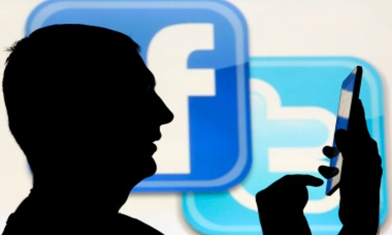 How Social Media ‘Clowns’ are degrading Journalism in Kashmir