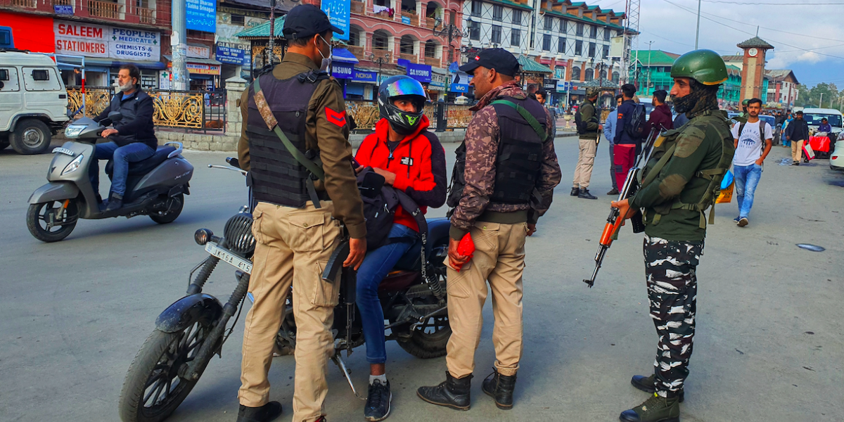Ahead of Amit Shah's Kashmir visit eCommerce disrupted with crackdown on Two-Wheelers