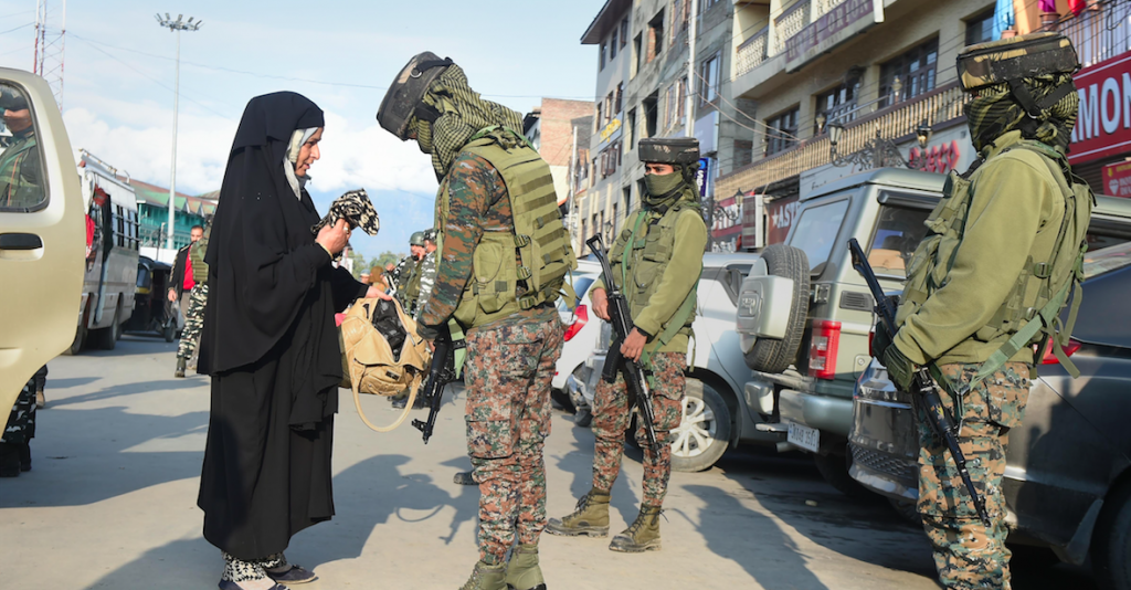 Kashmiri's facing Unannounced, Unaccounted for Internet Restrictions