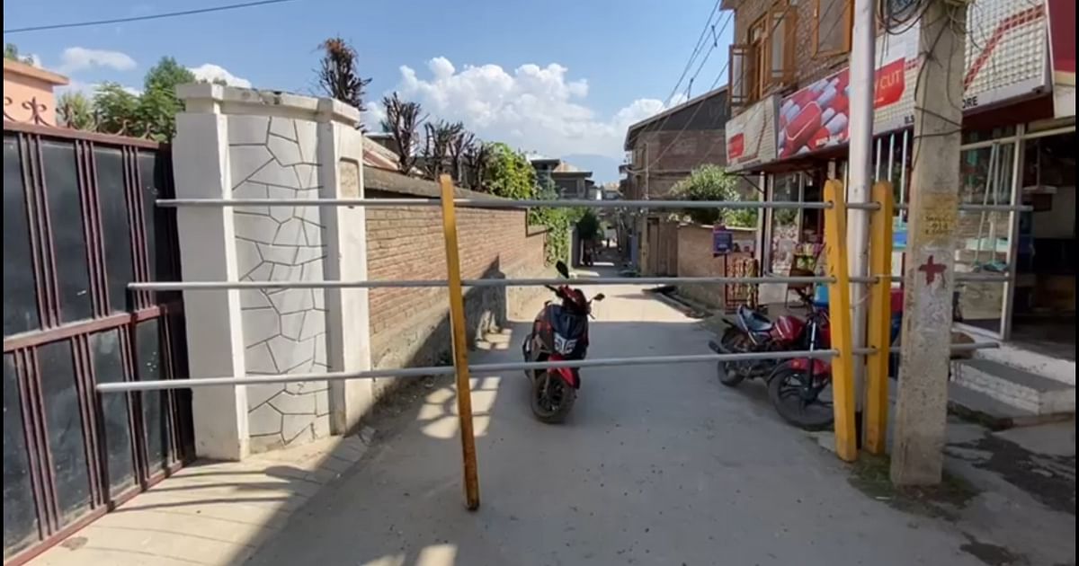 LockDown: Five areas of Srinagar put under strict corona curfew for 10 days