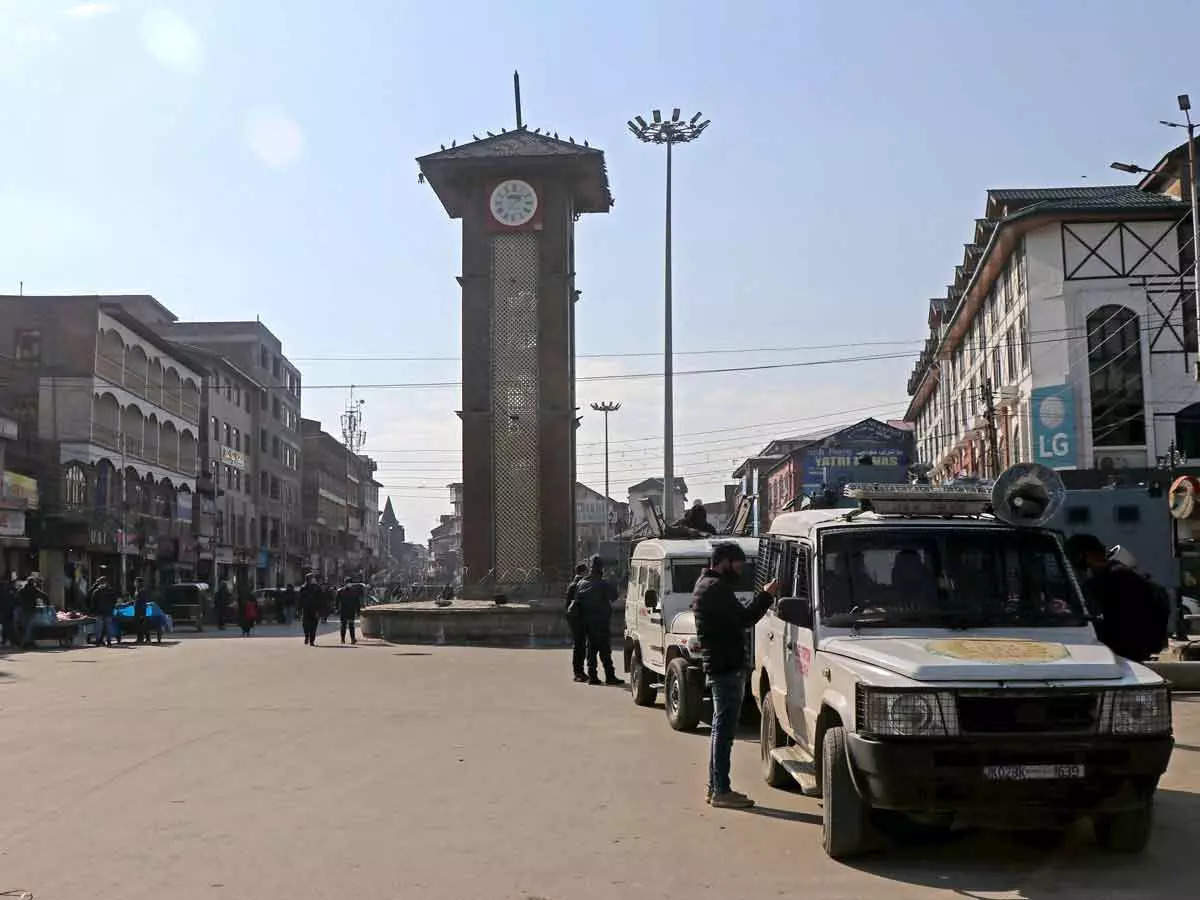 Pending payments, Lock-downs wreaking havoc on businesses, Economy: Kashmir Chamber