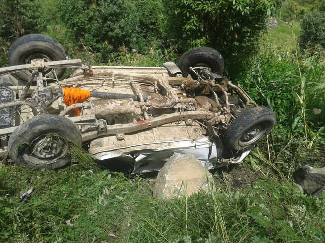 Nine dead after cab falls into gorge on Srinagar-Kargil highway
