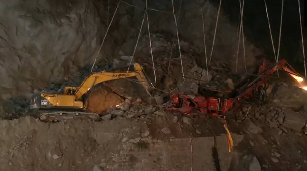 One labourer's body found, 9 remain trapped in caved tunnel in Ramban