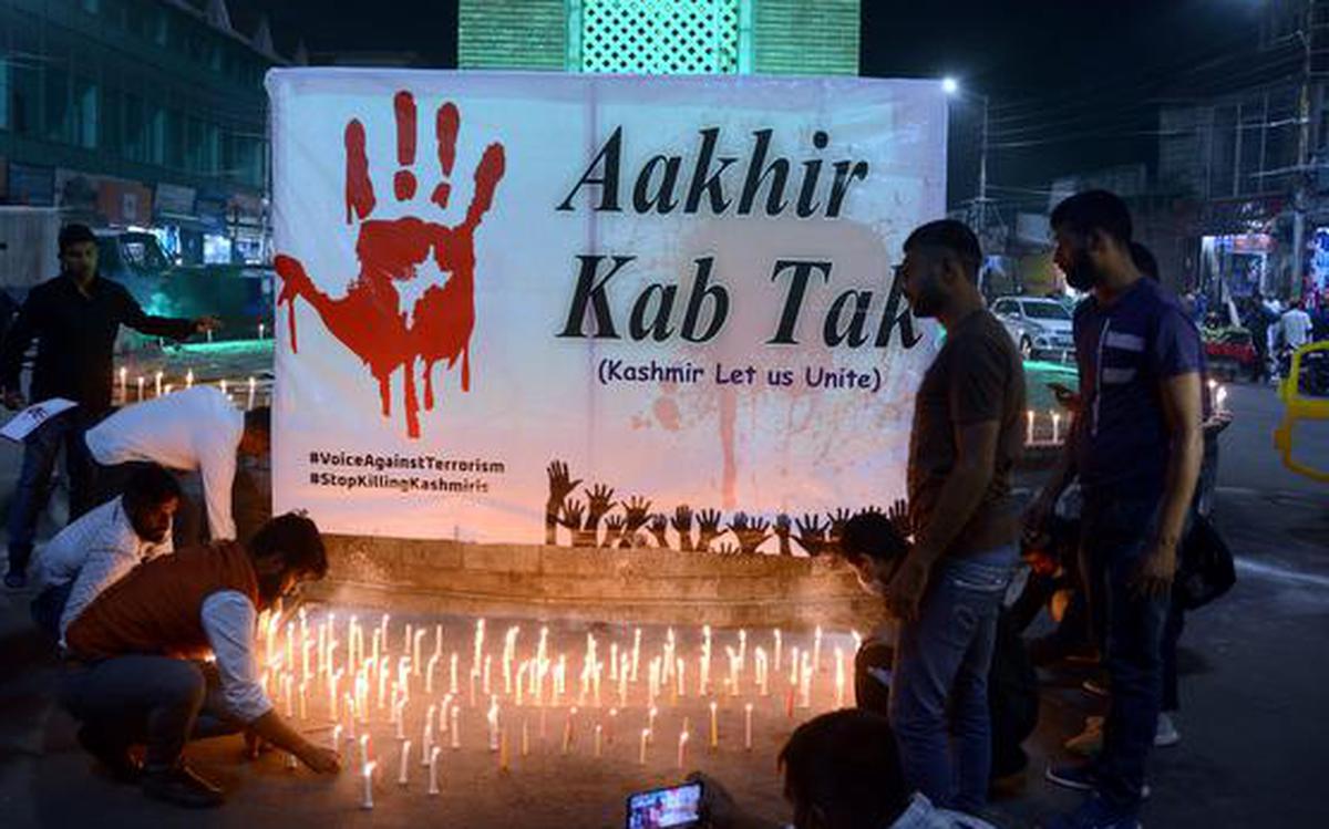 Kashmiri Pandit's stir grows over terror hits, Over 100 families fled Valley post recent killed