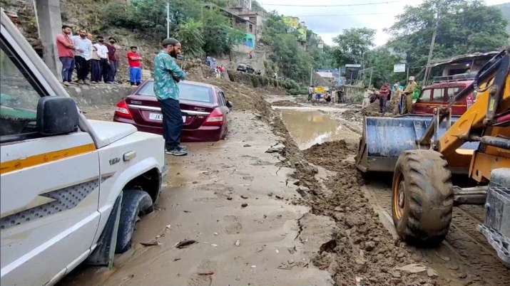 Melting Glaciers to Cloudbursts, How climate change is impacting Kashmir