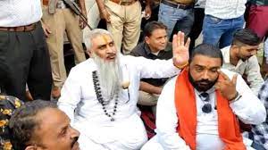 Sudhir Suri, Shiv Sena leader shot dead during protest in Amritsar