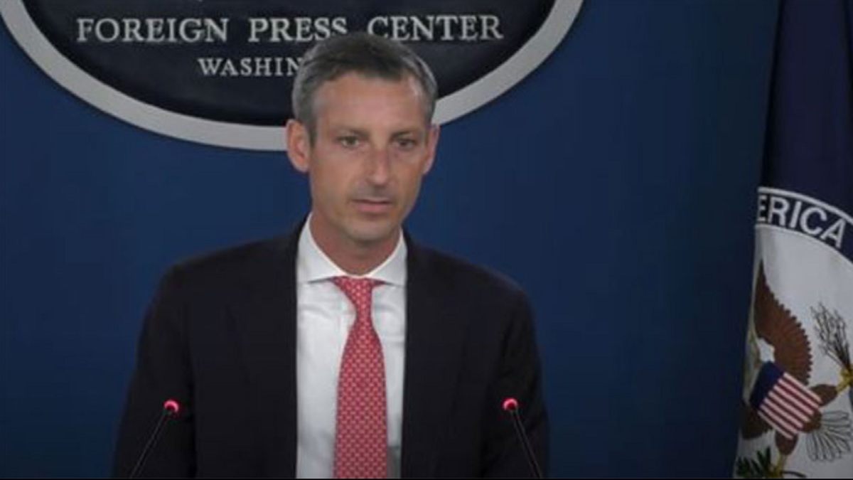 The US asserts that India and Pakistan hold sole responsibility for deciding the talks regarding the Kashmir issue