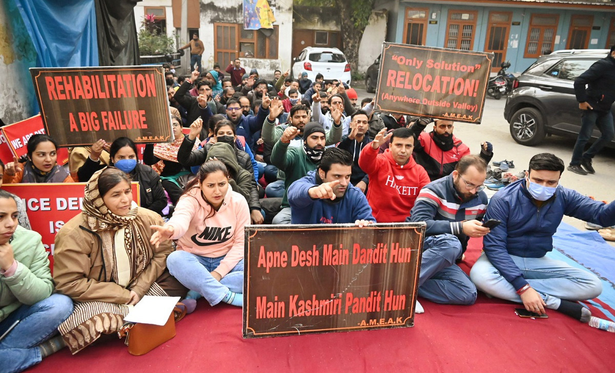 We Surrender: As authorities stop salaries, Kashmiri Pandit employees suspend their 310 days strike for relocation