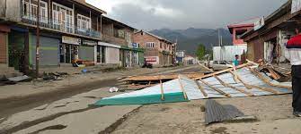 Devastating gusty winds claim lives of four family members in Kashmir