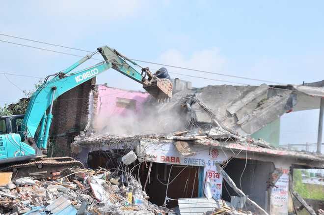 Protests erupt as demolition drive takes place in Kathua
