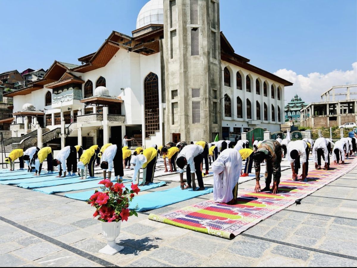 Omar Abdullah criticizes yoga event at Sufi saint shrine as a mere 'Photo-Op'