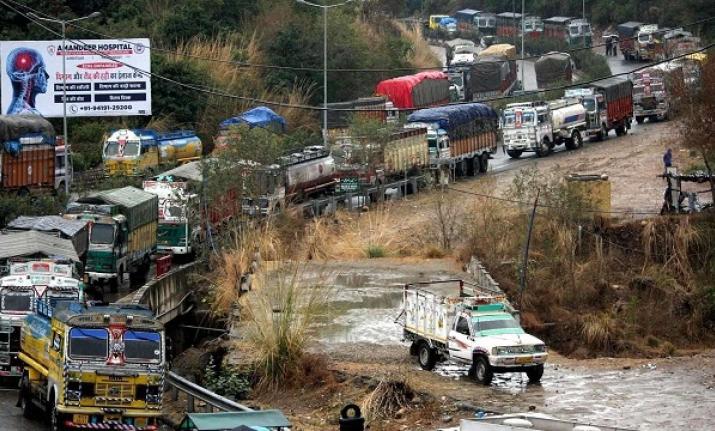 Srinagar-Jammu Highway a Nightmare for Commuters