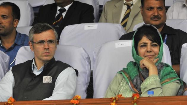 Former J&K CMs Omar Abdullah, Mehbooba Mufti reached Bengaluru to attend 2-day Opposition meet