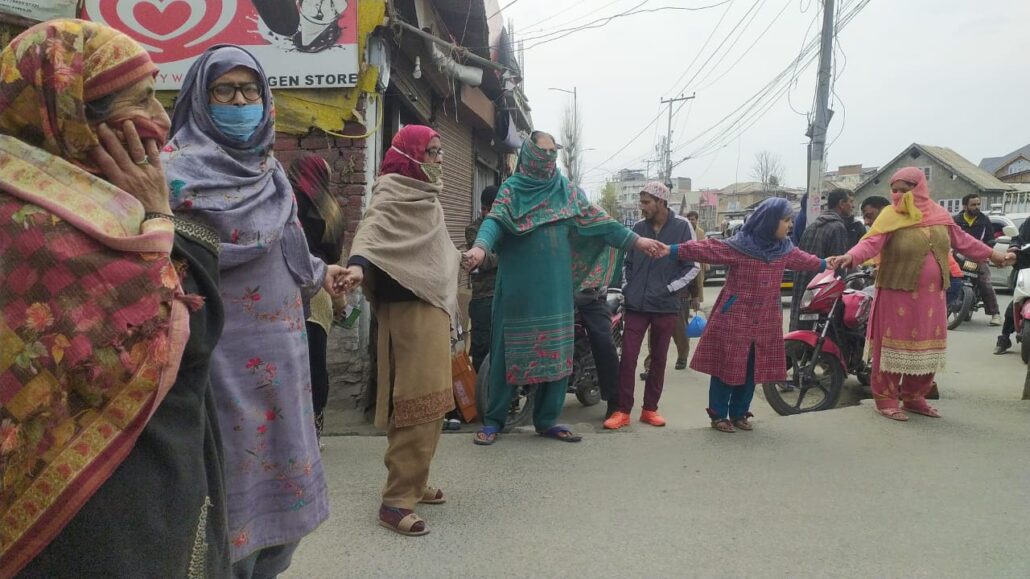 Smart Meter Installation sparks protests in Batamaloo, Leading to Power Supply Snapping