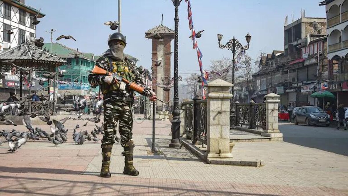Kashmir to celebrate Independence Day without Restrictions, Internet Ban: Official