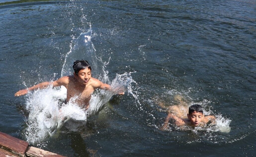 Kashmir braces for hot, dry weather this week, Srinagar records hottest September day in 18 years