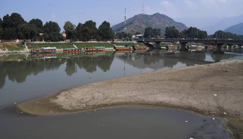 Load Shedding ON: Kashmir Power Supply Disrupted as Dry Spell Reduces Water Levels in Reservoirs