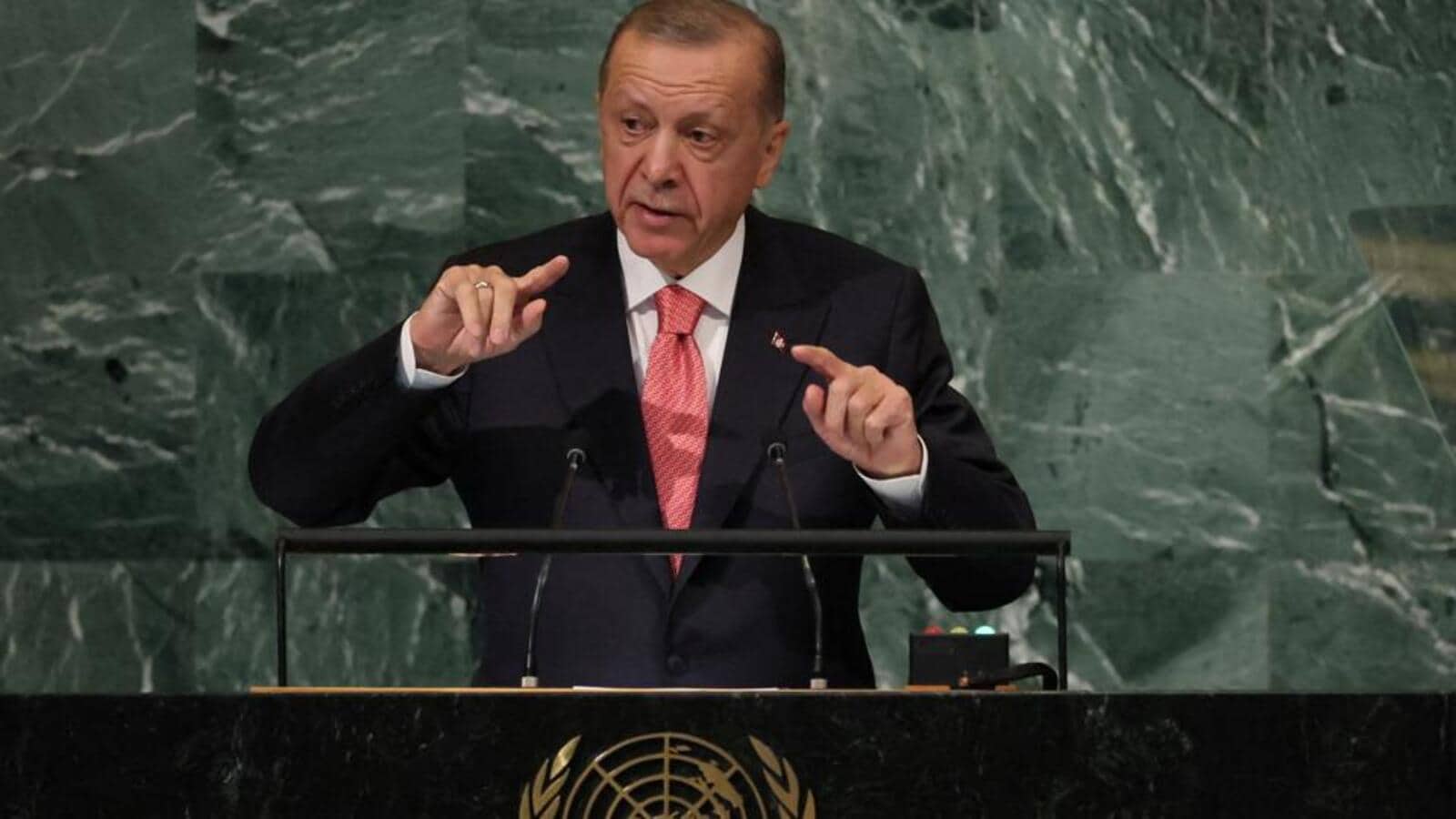 Turkish President Erdogan urges India-Pakistan talks on Kashmir at UN