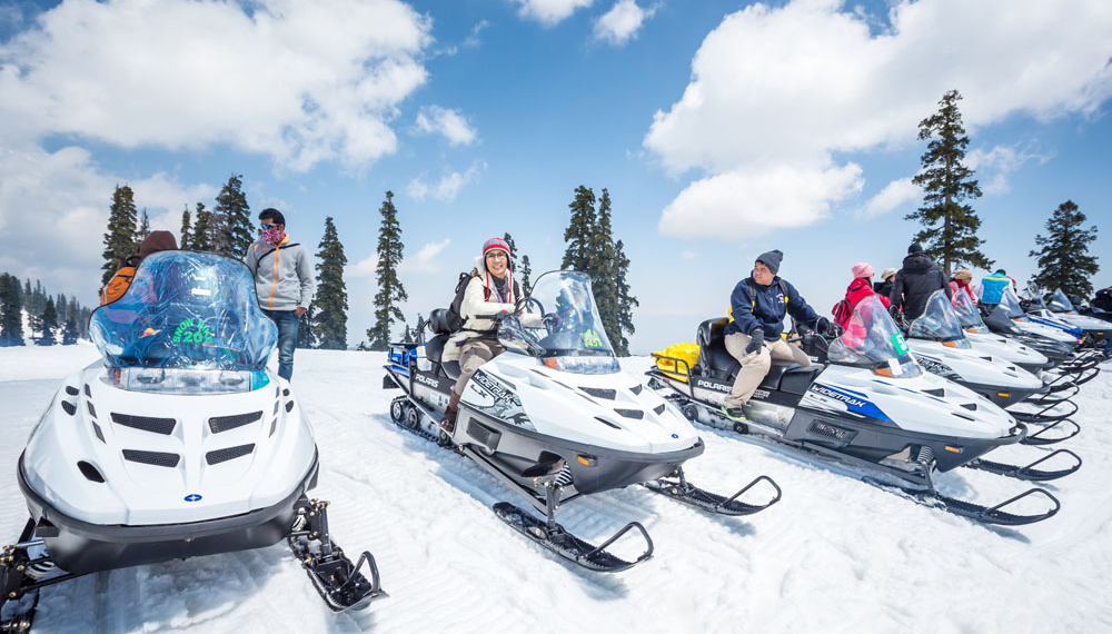 Kashmir's Winter Wonderland: A Treasure Trove for Winter Sports Enthusiasts