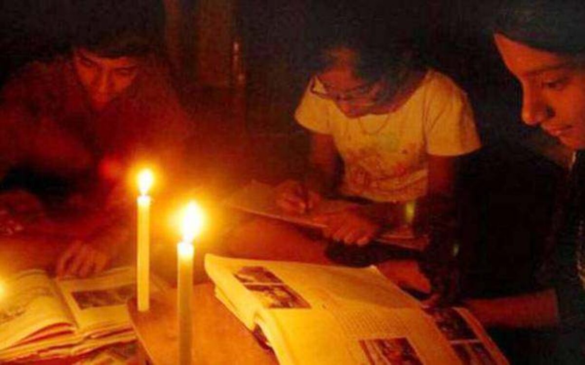 Kashmir's power crisis: A descent into darkness