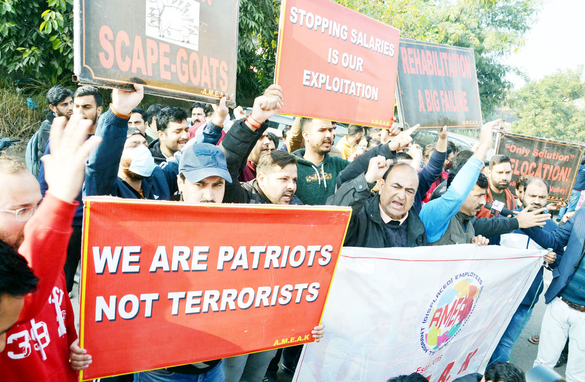 GoI's order on employee protests sparks outrage from opposition
