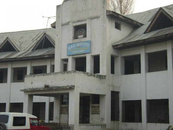 The Erasure of Jawahar Nagar - A Tale of Changing Landscapes in Smart Srinagar City
