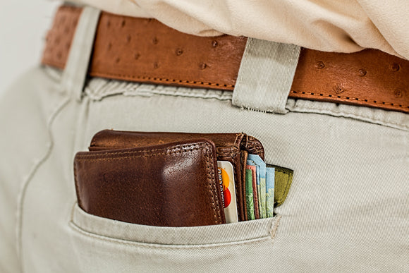 Carry Smarter, Not Heavier: The Hidden Risks of a Bulky Wallet
