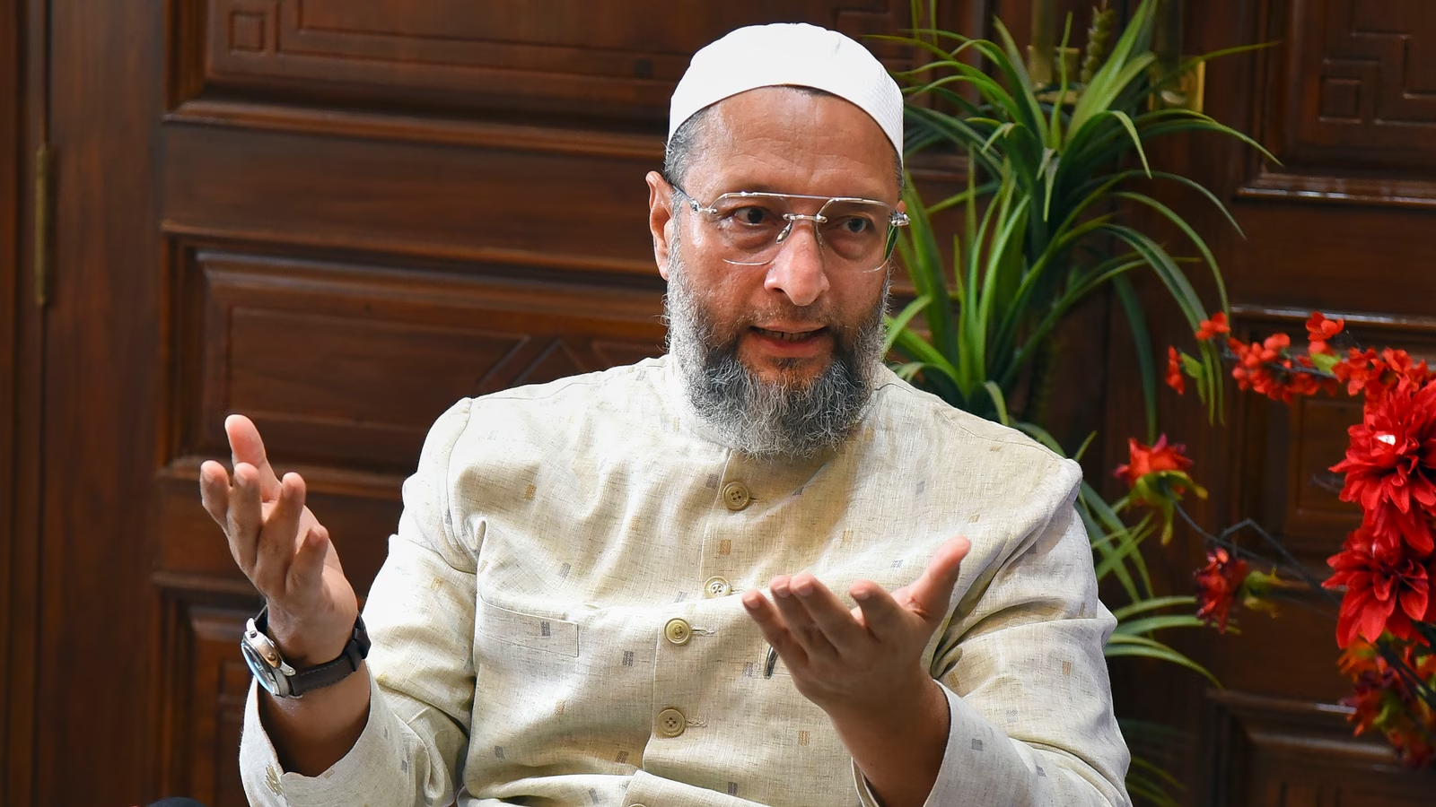 Owaisi Raises Concerns About New Criminal Bills - Threat to Muslims, Dalits and Adivasis