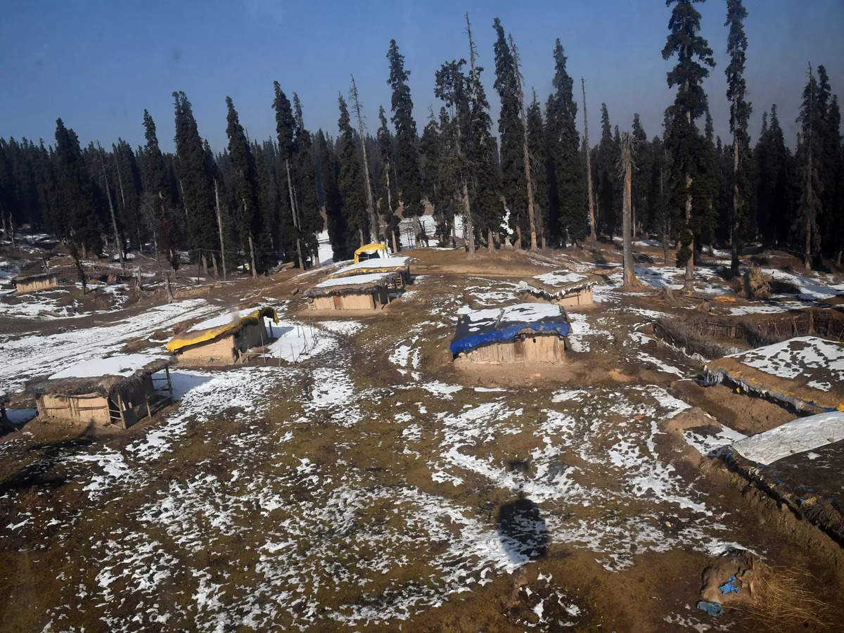 A Silent Alarm Bell: Climate Change Causes Dryspell In Kashmir, Gulmarg's Snowless Season Highlights Vulnerability of Himalayan Ecoregion