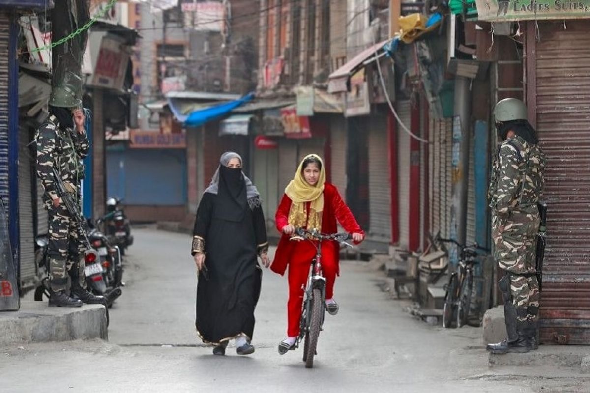 J&K Police Data Collection Exercise Raises Concerns in the Valley: A Closer Look