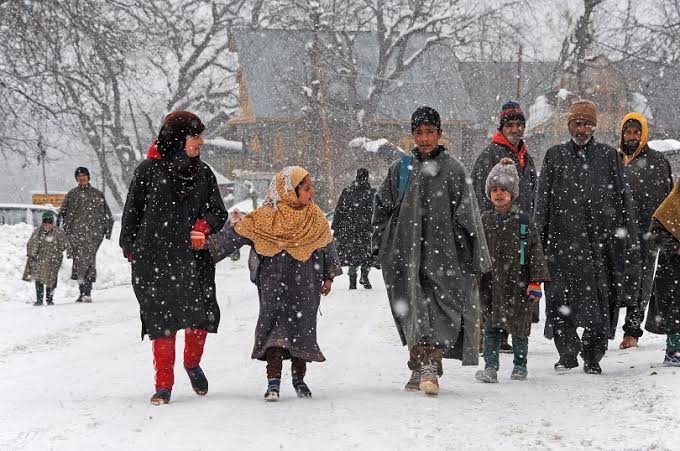 Possibility of Light Snowfall in Jammu and Kashmir Due to Western Disturbances